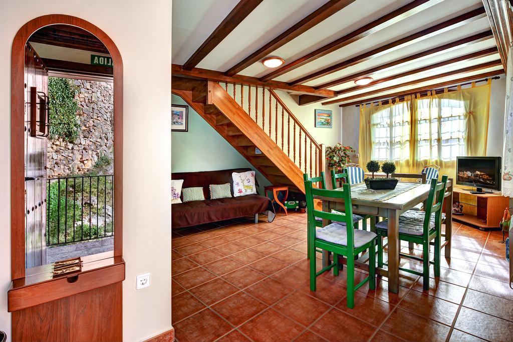 Apartamentos Bellavista Alquézar المظهر الخارجي الصورة